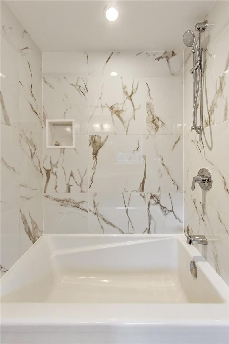 #304 - 2A Queensbury Ave, Toronto, ON M1N2X7 | 2 Bedroom 3 Bathroom Condo Apt | Image 26