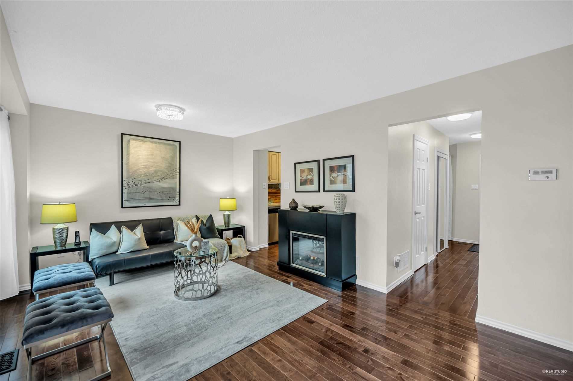 30 Frontier Ptwy, Toronto, ON M1B4G4 | 3 Bedroom 3 Bathroom Detached House | Image 12