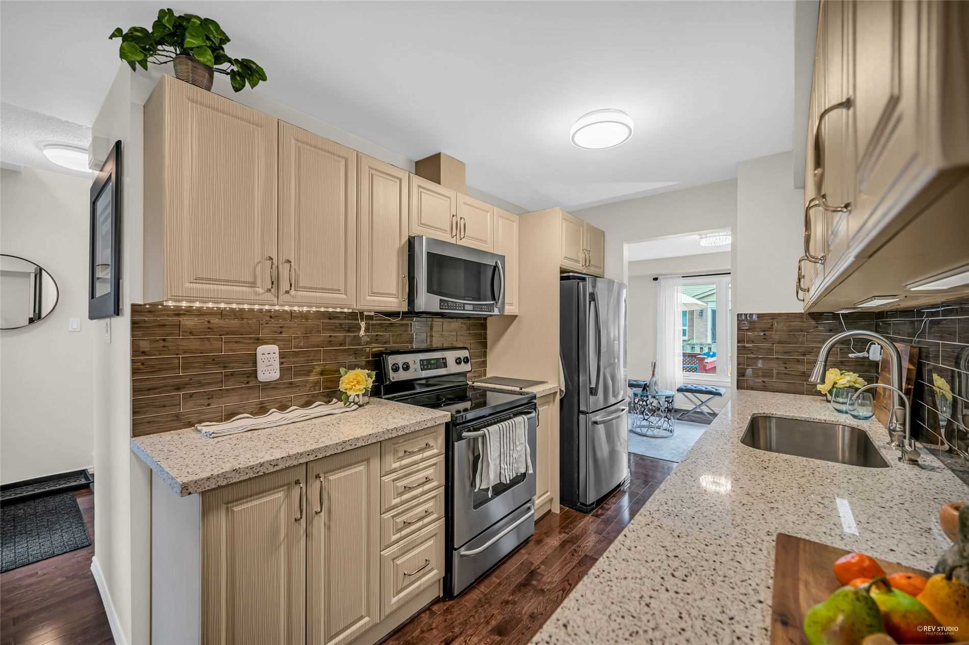 30 Frontier Ptwy, Toronto, ON M1B4G4 | 3 Bedroom 3 Bathroom Detached House | Image 8