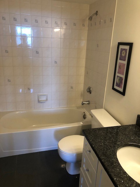 #807 - 1093 Kingston Rd, Toronto, ON M1N4E2 | 2 Bedroom 2 Bathroom Condo Apt | Image 9