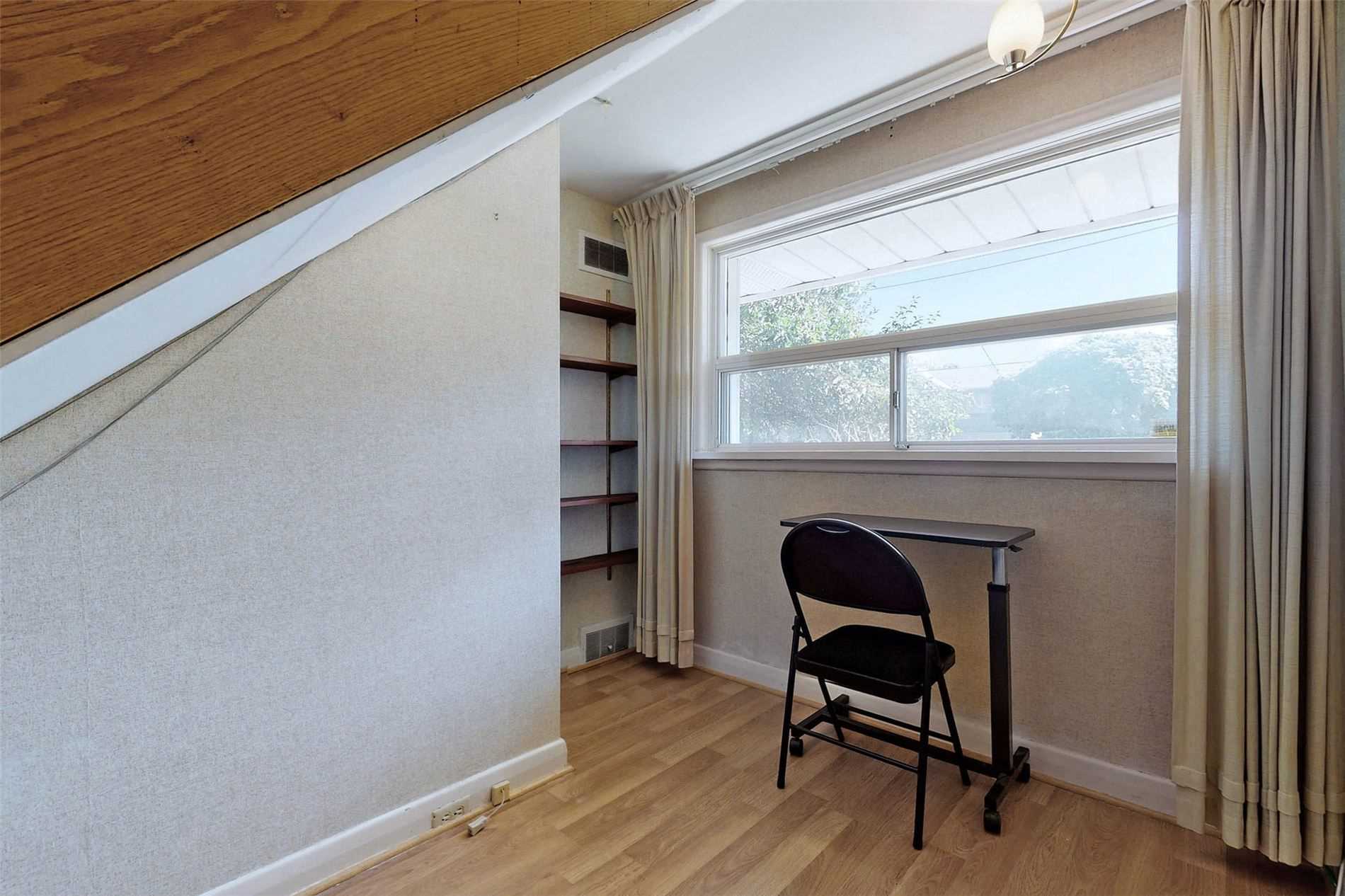 48 Notley Pl, Toronto, ON M4B2M8 | 3 Bedroom 3 Bathroom Detached House | Image 12