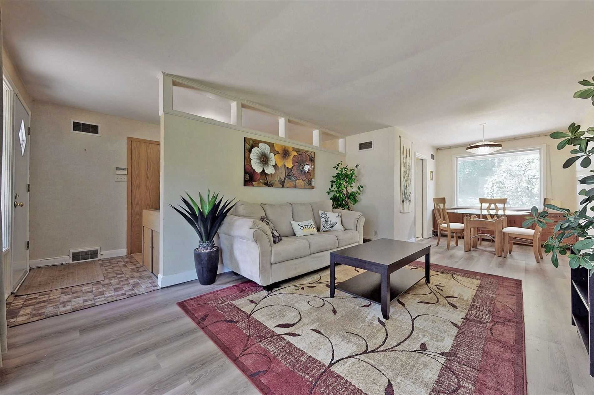 48 Notley Pl, Toronto, ON M4B2M8 | 3 Bedroom 3 Bathroom Detached House | Image 4