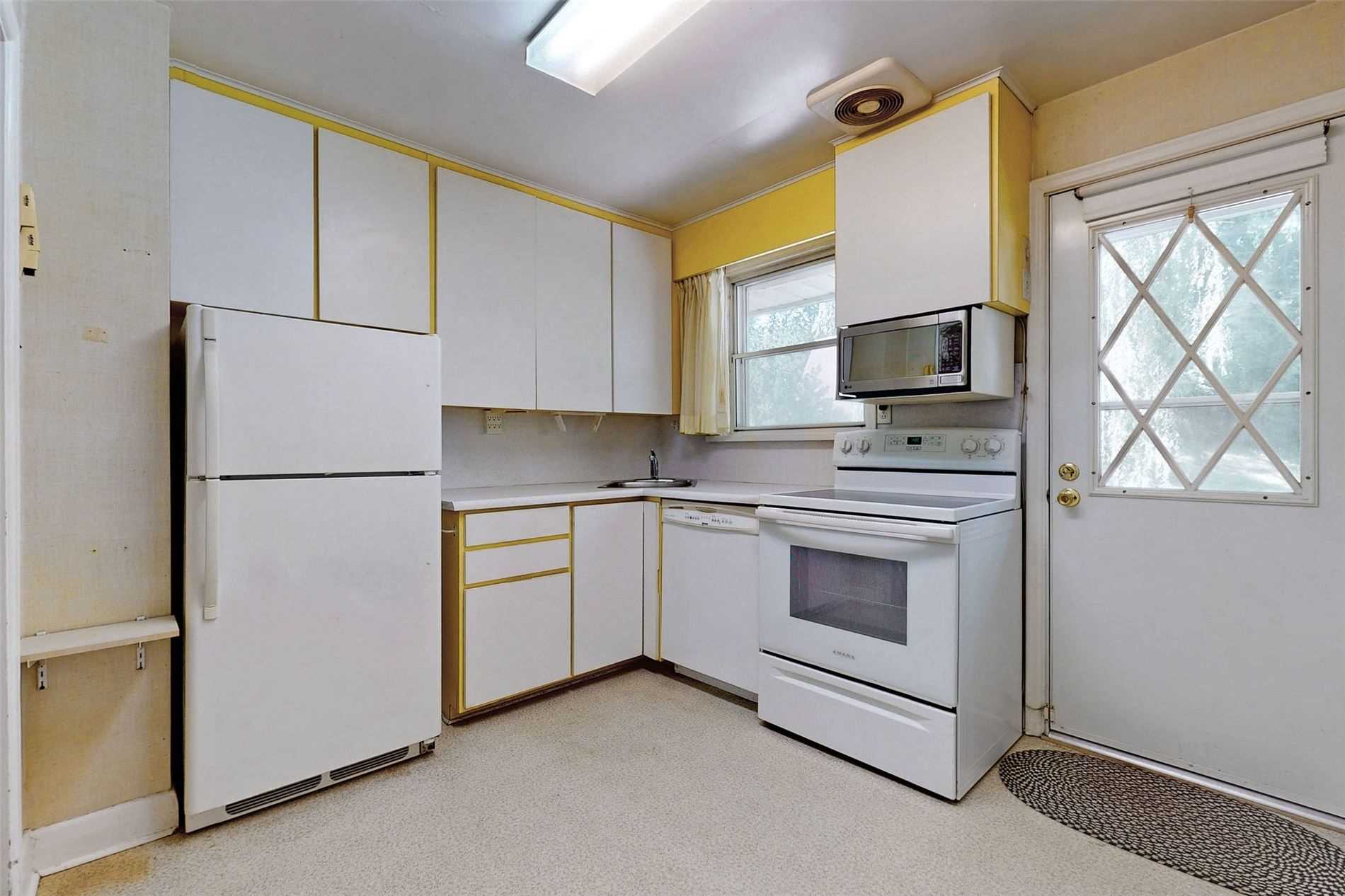 48 Notley Pl, Toronto, ON M4B2M8 | 3 Bedroom 3 Bathroom Detached House | Image 7