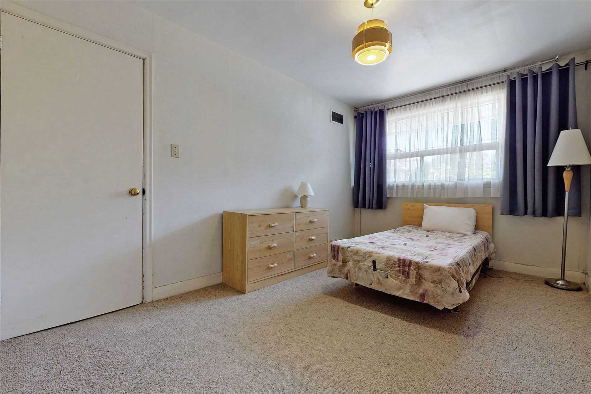 48 Notley Pl, Toronto, ON M4B2M8 | 3 Bedroom 3 Bathroom Detached House | Image 9