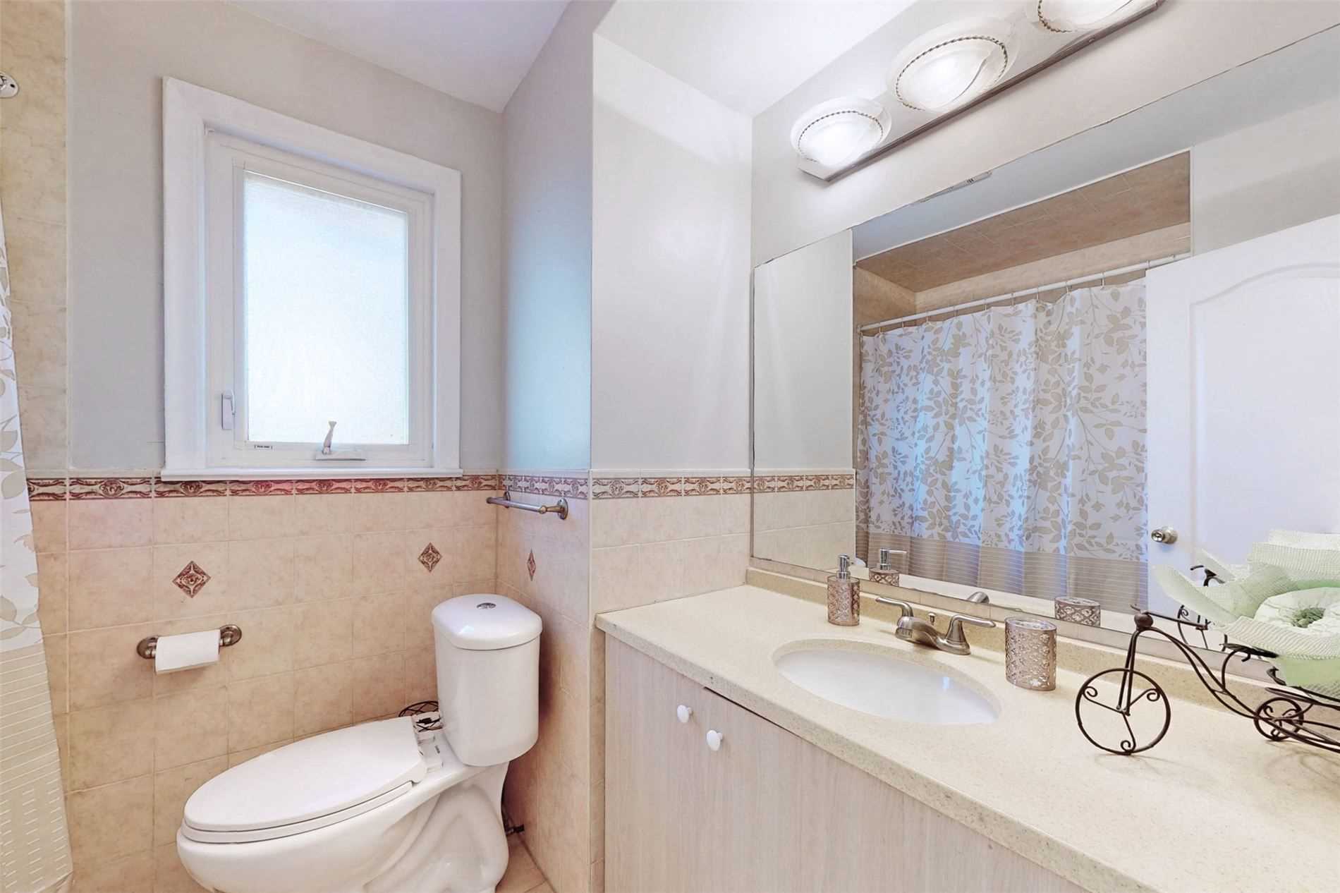 63 Lynvalley Cres, Toronto, ON M1R2V1 | 3 Bedroom 2 Bathroom Detached House | Image 20