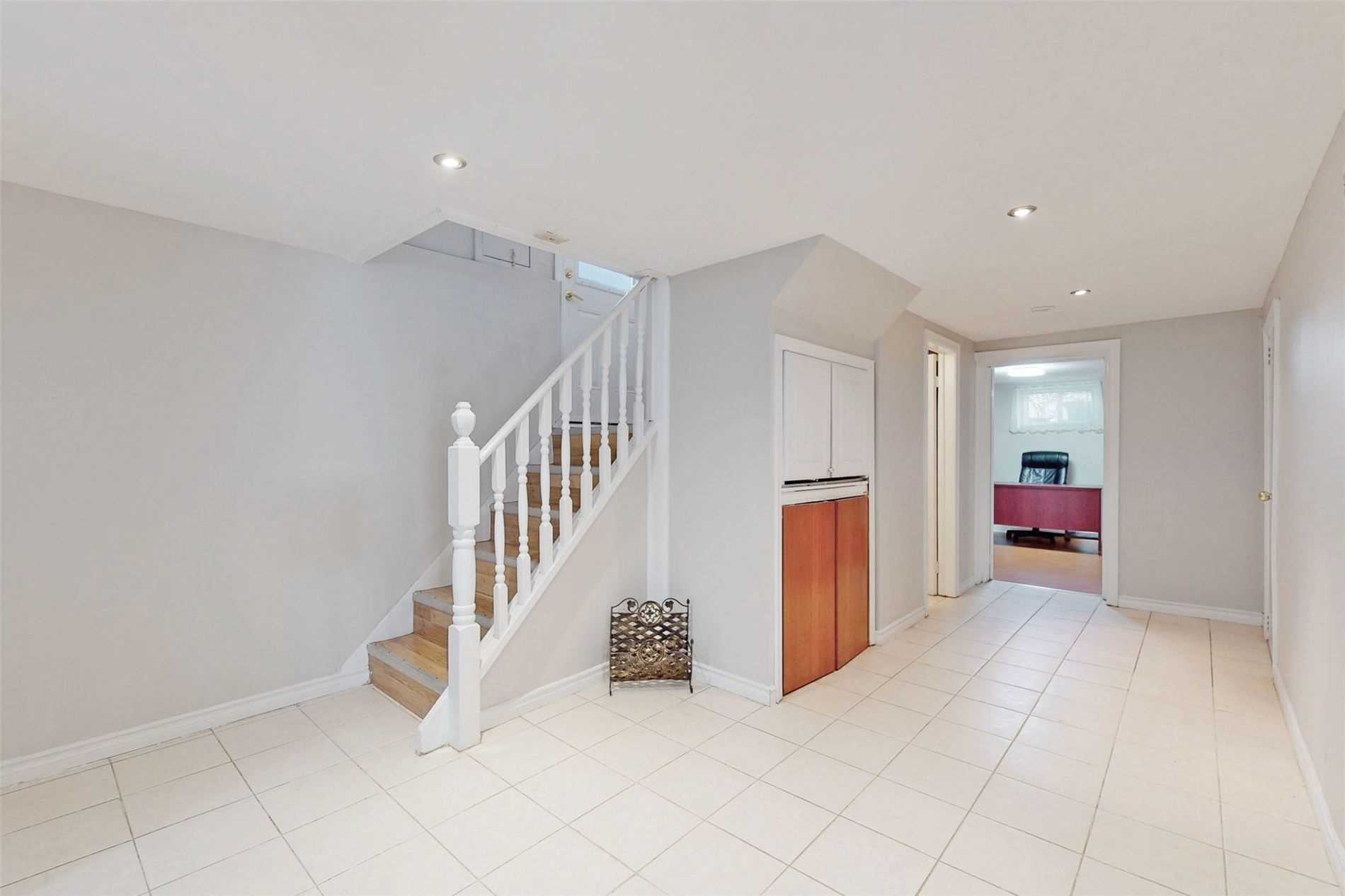 63 Lynvalley Cres, Toronto, ON M1R2V1 | 3 Bedroom 2 Bathroom Detached House | Image 22