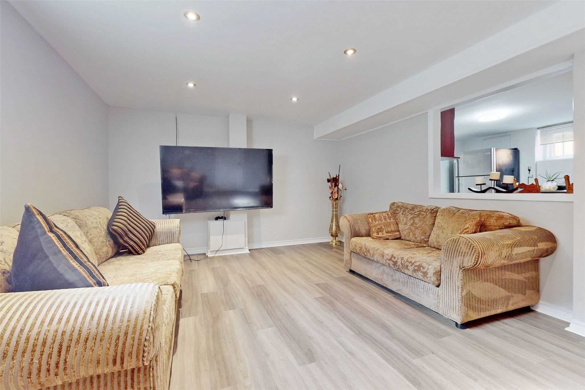 63 Lynvalley Cres, Toronto, ON M1R2V1 | 3 Bedroom 2 Bathroom Detached House | Image 26