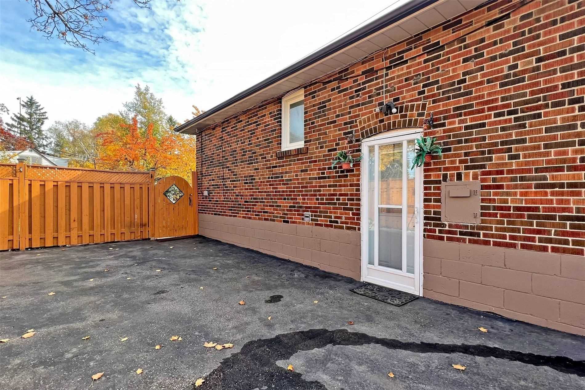 63 Lynvalley Cres, Toronto, ON M1R2V1 | 3 Bedroom 2 Bathroom Detached House | Image 35