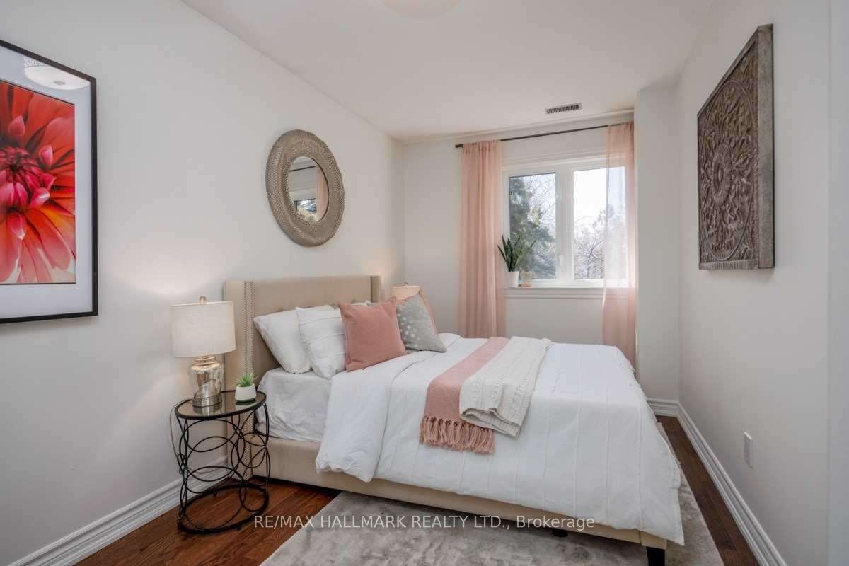 200 Linsmore Cres, Toronto, ON M4J4L4 | 4 Bedroom 4 Bathroom Detached House | Image 23