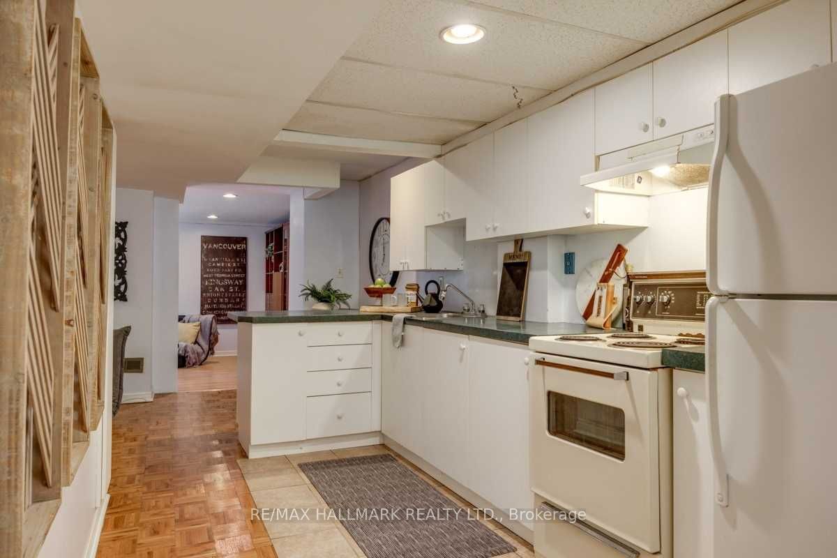 200 Linsmore Cres, Toronto, ON M4J4L4 | 4 Bedroom 4 Bathroom Detached House | Image 31