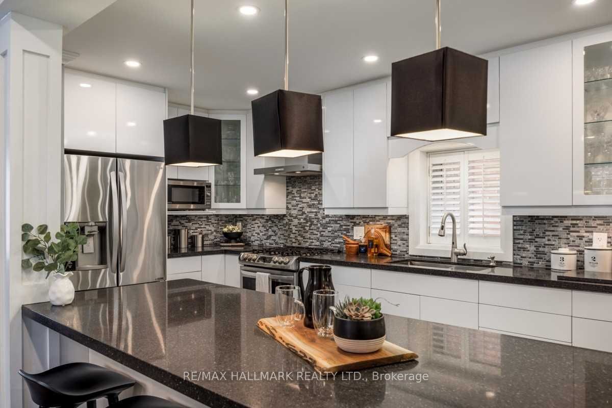 200 Linsmore Cres, Toronto, ON M4J4L4 | 4 Bedroom 4 Bathroom Detached House | Image 6