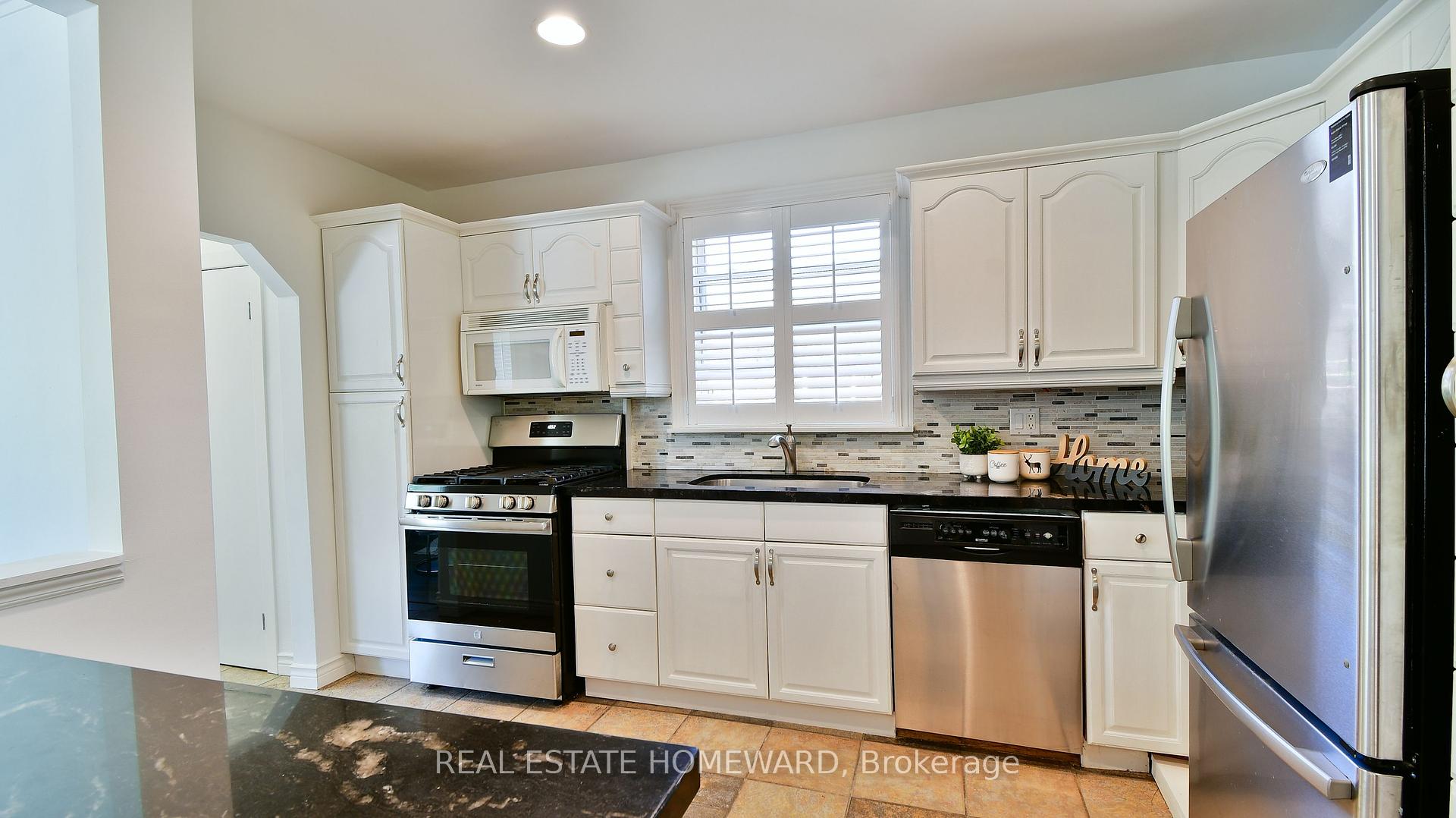 87 Vanbrugh Ave, Toronto, ON M1N3T4 | 3 Bedroom 2 Bathroom Detached House | Image 11