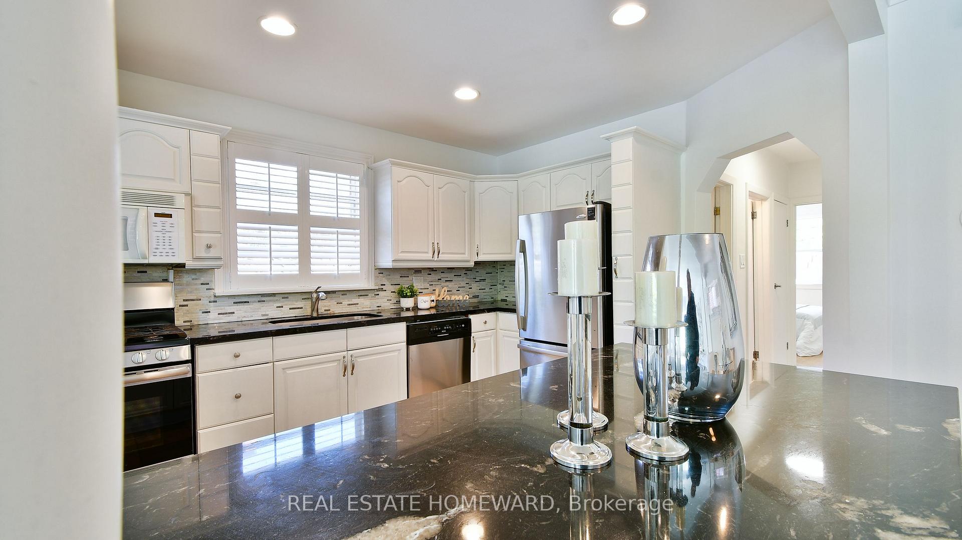 87 Vanbrugh Ave, Toronto, ON M1N3T4 | 3 Bedroom 2 Bathroom Detached House | Image 14