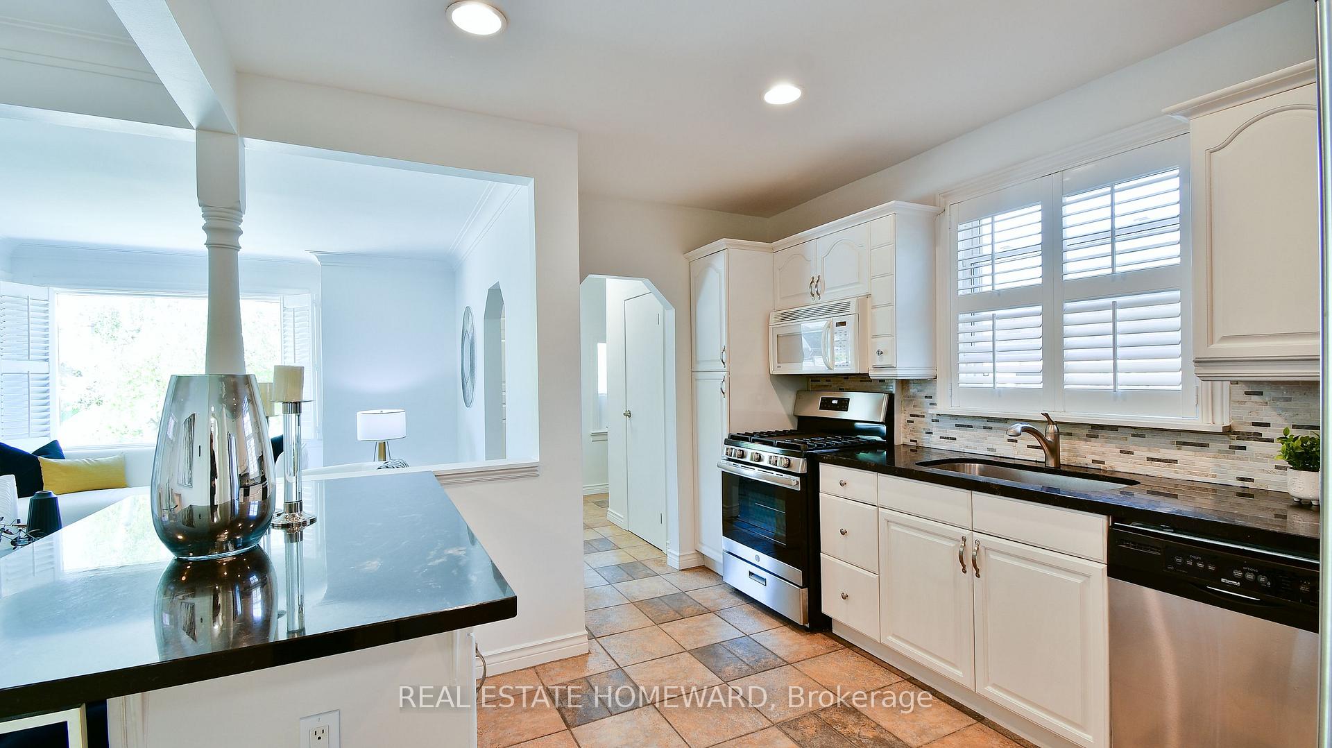 87 Vanbrugh Ave, Toronto, ON M1N3T4 | 3 Bedroom 2 Bathroom Detached House | Image 21