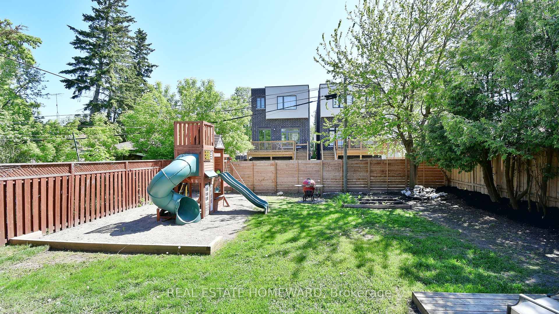 87 Vanbrugh Ave, Toronto, ON M1N3T4 | 3 Bedroom 2 Bathroom Detached House | Image 39