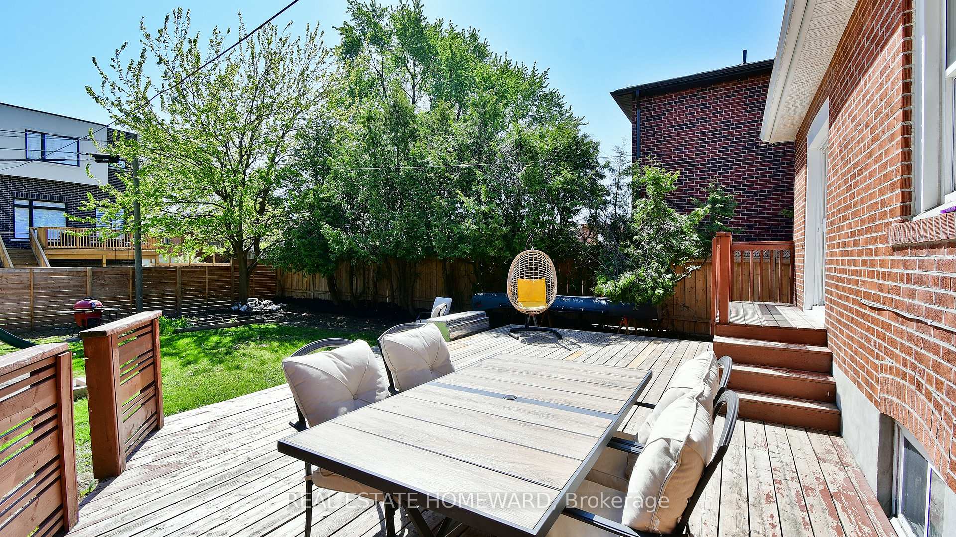 87 Vanbrugh Ave, Toronto, ON M1N3T4 | 3 Bedroom 2 Bathroom Detached House | Image 6