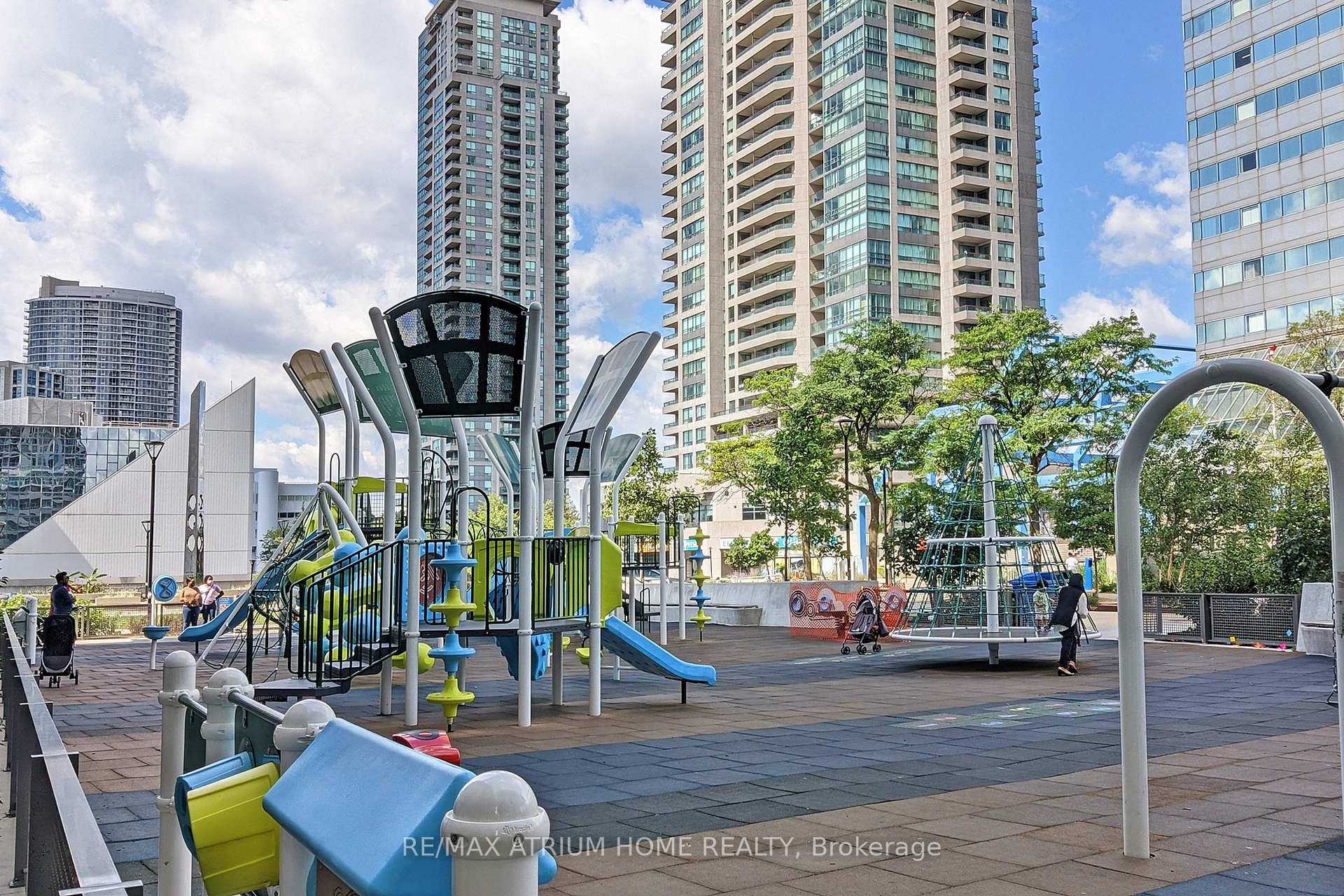 #2404 - 60 Town Centre Crt, Toronto, ON M1P0B1 | 2 Bedroom 2 Bathroom Condo Apt | Image 27