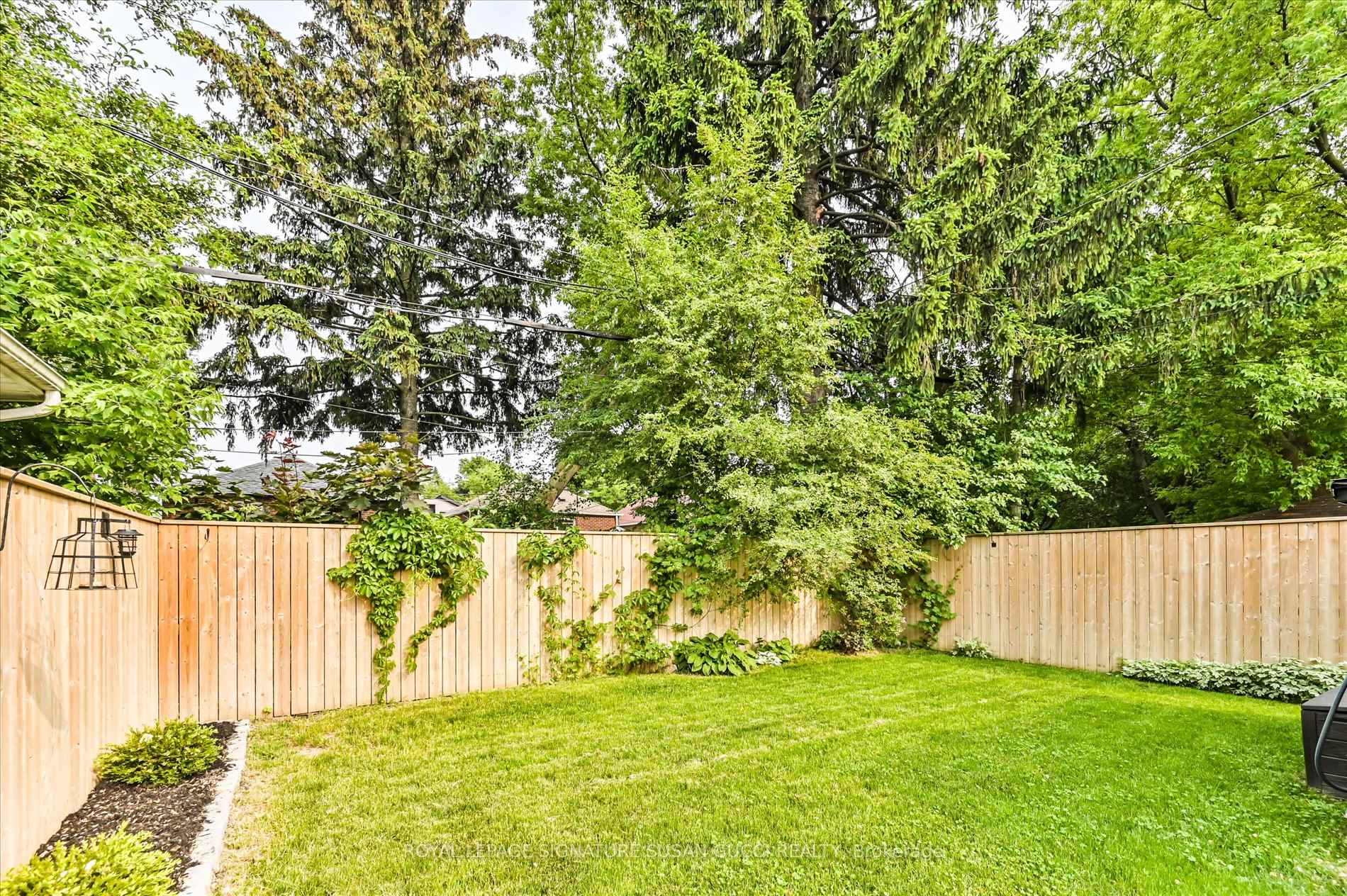 487 Dawes Rd, Toronto, ON M4B2G5 | 2 Bedroom 2 Bathroom Detached House | Image 37