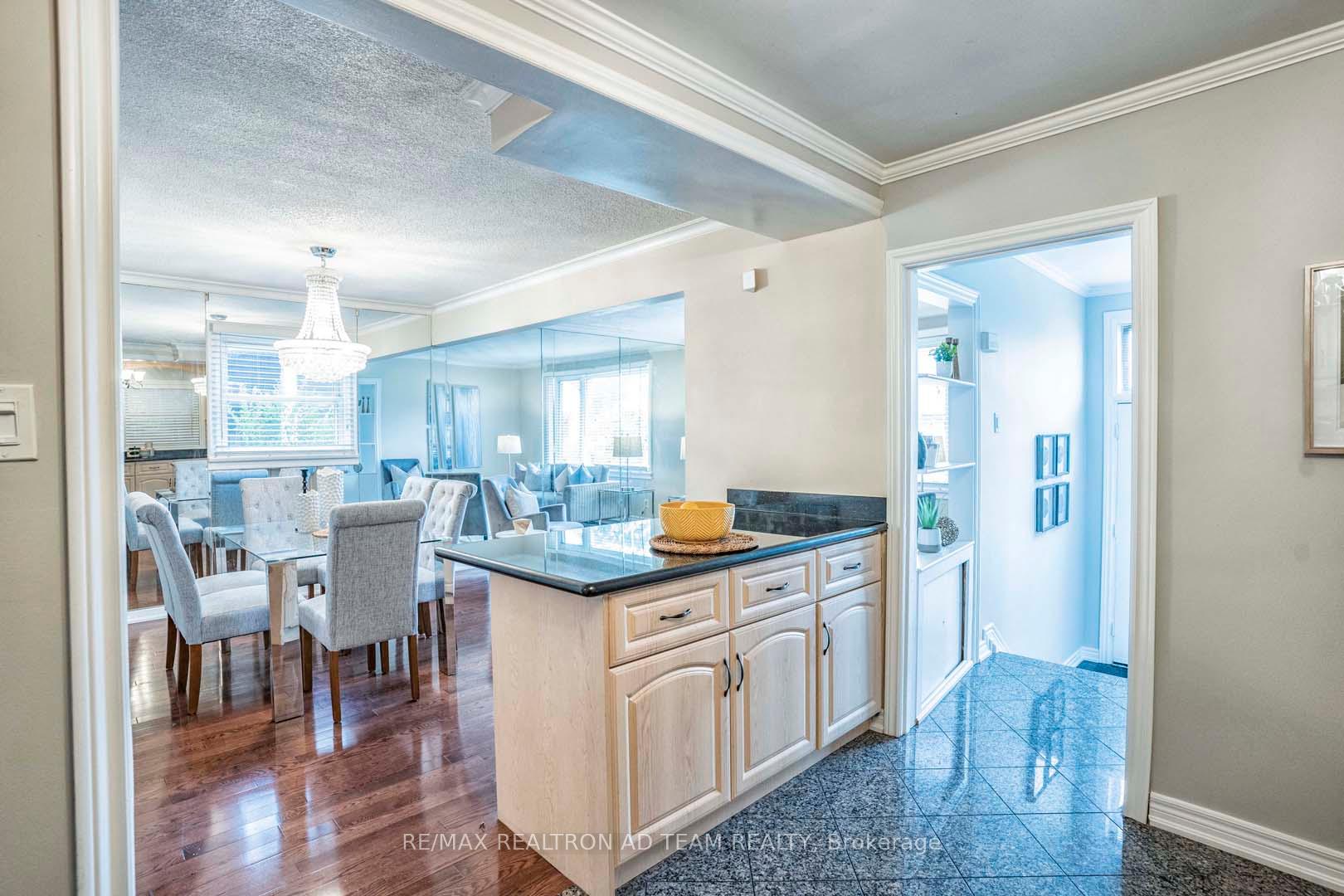 110 Seminole Ave, Toronto, ON M1J1N7 | 3 Bedroom 2 Bathroom Detached House | Image 14