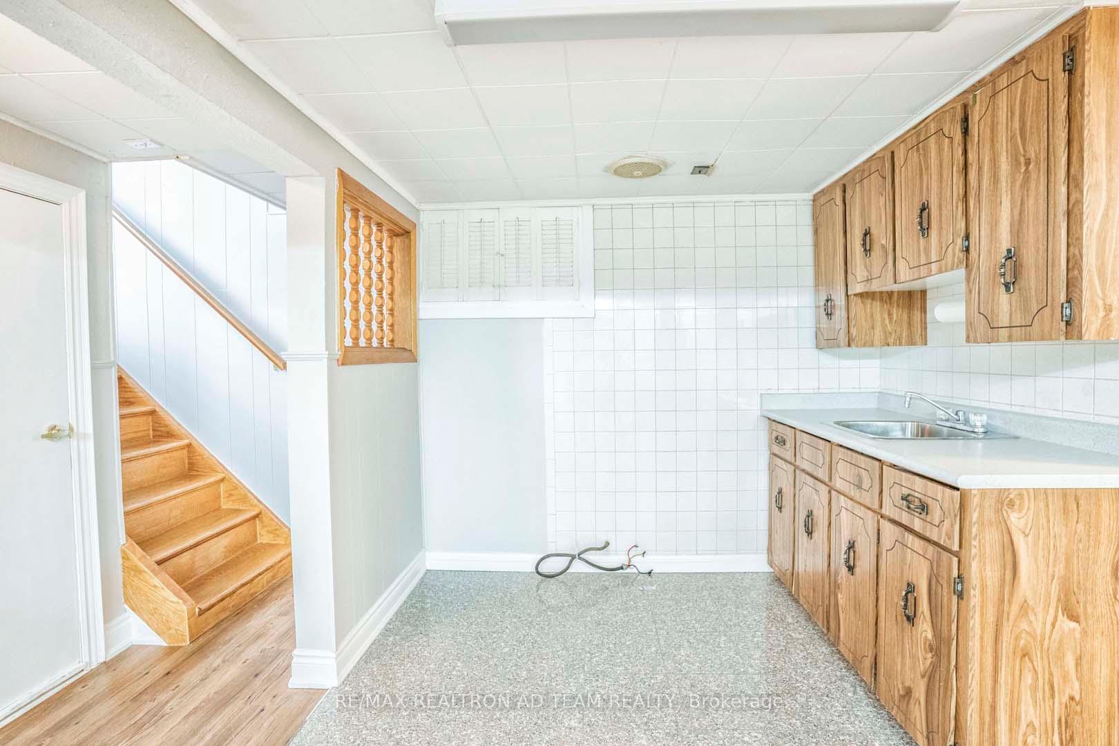 110 Seminole Ave, Toronto, ON M1J1N7 | 3 Bedroom 2 Bathroom Detached House | Image 22