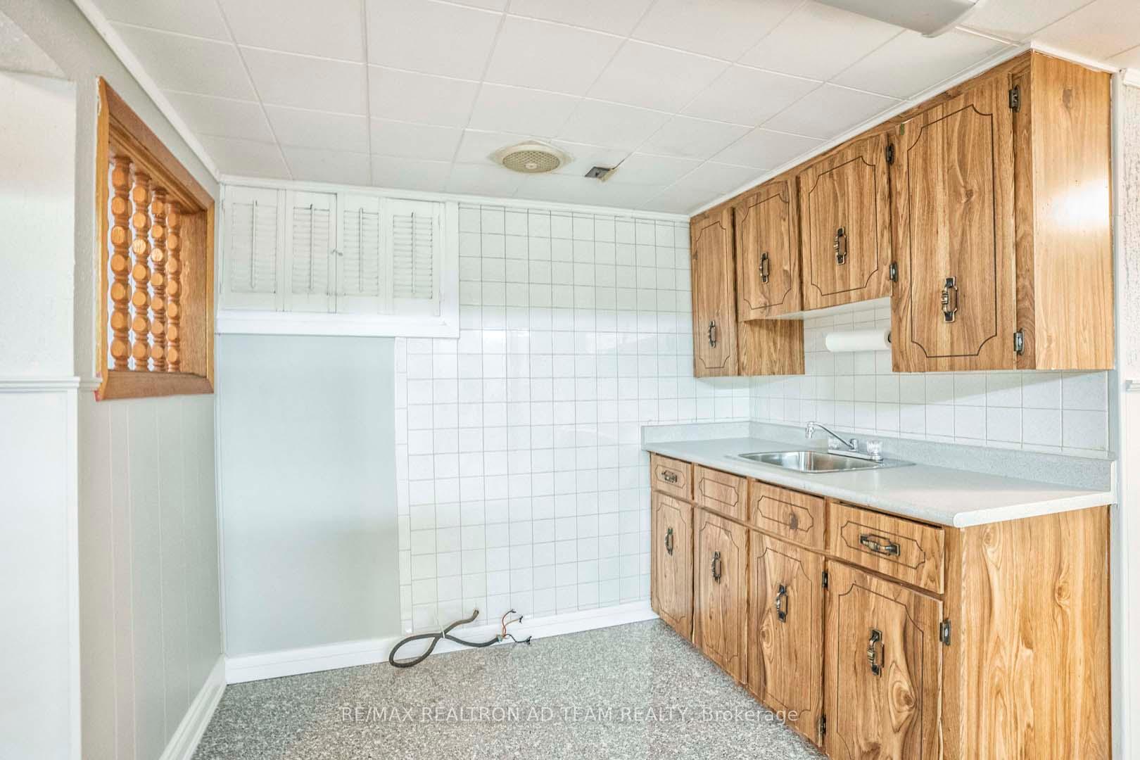 110 Seminole Ave, Toronto, ON M1J1N7 | 3 Bedroom 2 Bathroom Detached House | Image 23