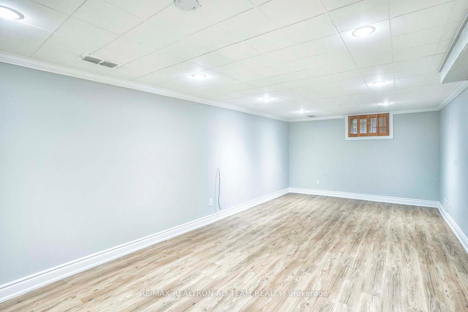 110 Seminole Ave, Toronto, ON M1J1N7 | 3 Bedroom 2 Bathroom Detached House | Image 28