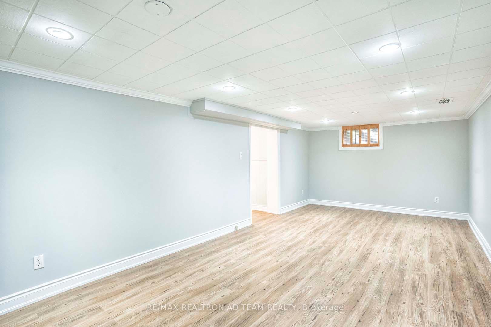 110 Seminole Ave, Toronto, ON M1J1N7 | 3 Bedroom 2 Bathroom Detached House | Image 29