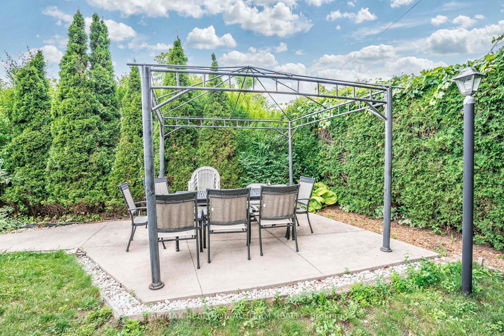 110 Seminole Ave, Toronto, ON M1J1N7 | 3 Bedroom 2 Bathroom Detached House | Image 34