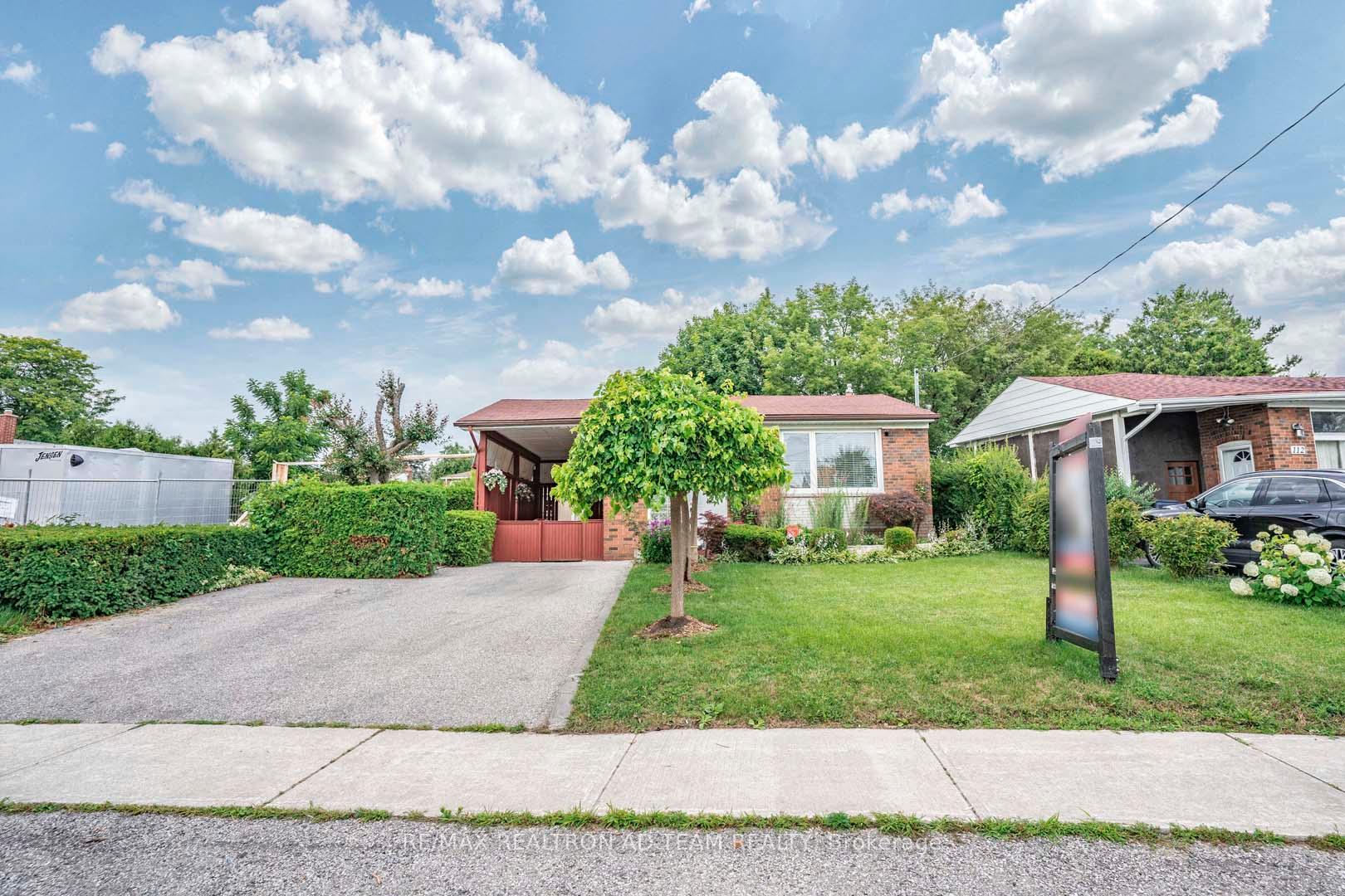 110 Seminole Ave, Toronto, ON M1J1N7 | 3 Bedroom 2 Bathroom Detached House | Image 4