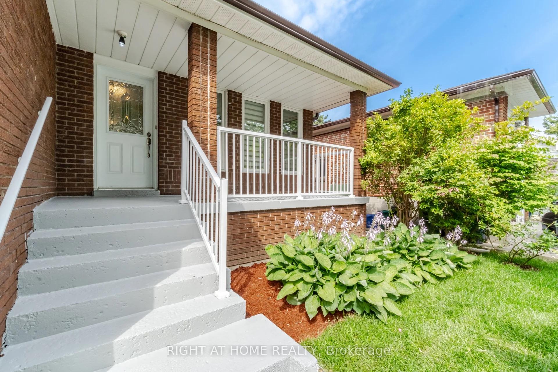 156 Orton Park Rd, Toronto, ON M1G3H1 | 4 Bedroom 2 Bathroom Detached House | Image 2