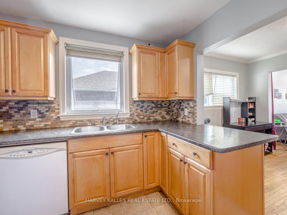 71 Bertha Ave, Toronto, ON M1L3M3 | 2 Bedroom 2 Bathroom Detached House | Image 8