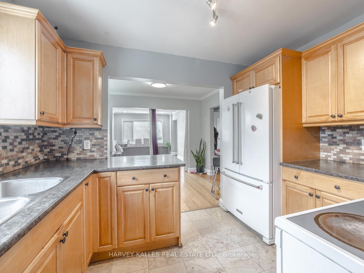 71 Bertha Ave, Toronto, ON M1L3M3 | 2 Bedroom 2 Bathroom Detached House | Image 9