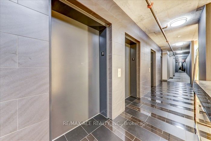 16 Colonial Ave, Toronto, ON M1M2C2 | 3 Bedroom 2 Bathroom Detached House | Image 5