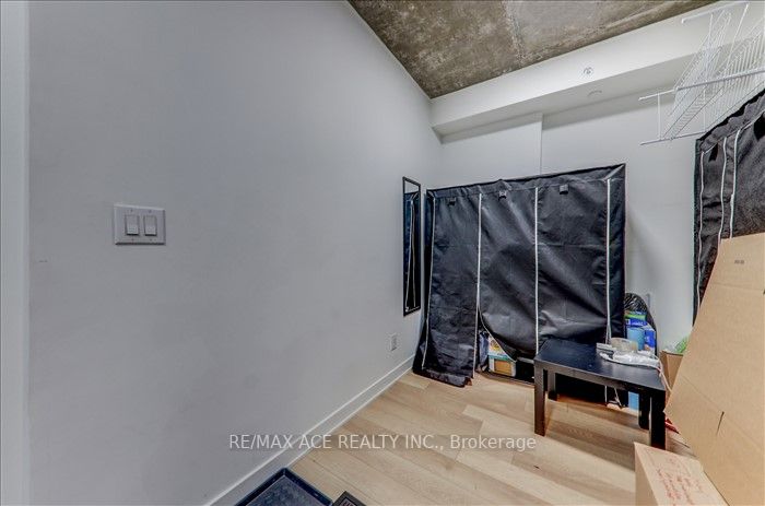 16 Colonial Ave, Toronto, ON M1M2C2 | 3 Bedroom 2 Bathroom Detached House | Image 8