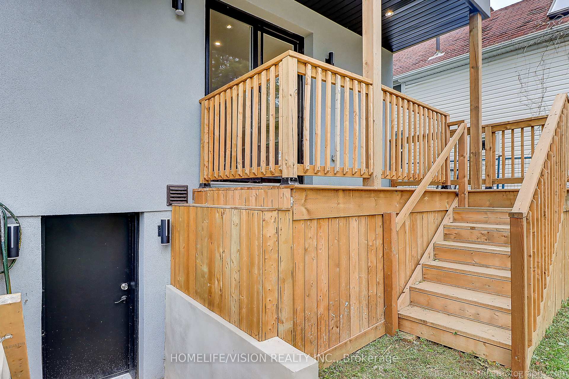 379 Rhodes Ave, Toronto, ON M4L3A6 | 3 Bedroom 4 Bathroom Detached House | Image 35