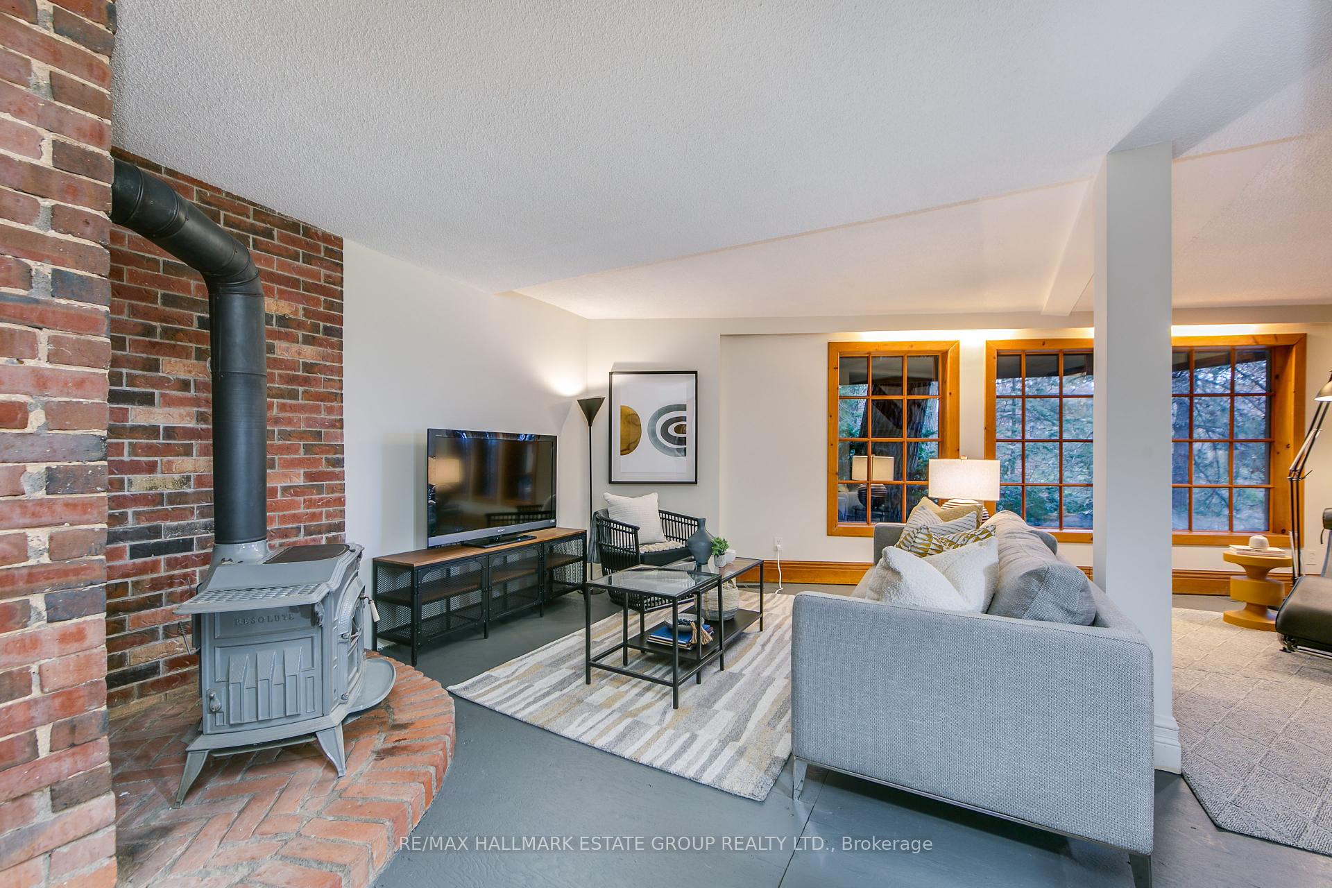 55 Kingswood Rd, Toronto, ON M4E3N4 | 3 Bedroom 2 Bathroom Detached House | Image 25