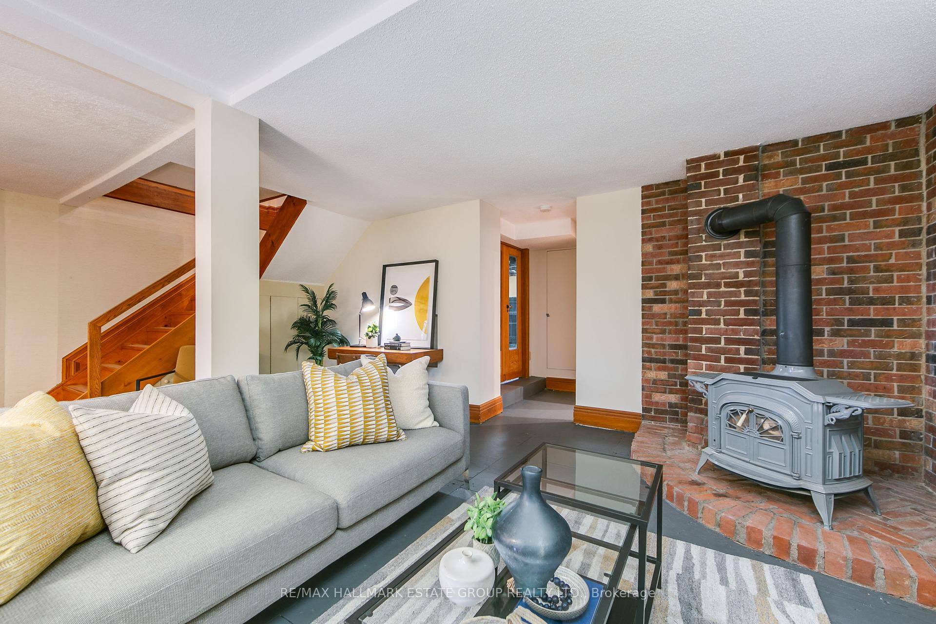 55 Kingswood Rd, Toronto, ON M4E3N4 | 3 Bedroom 2 Bathroom Detached House | Image 27