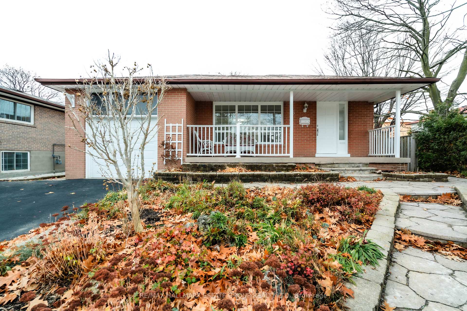 36 Castor Cres, Toronto, ON M1G3R2 | 3 Bedroom 2 Bathroom Detached House | Image 1