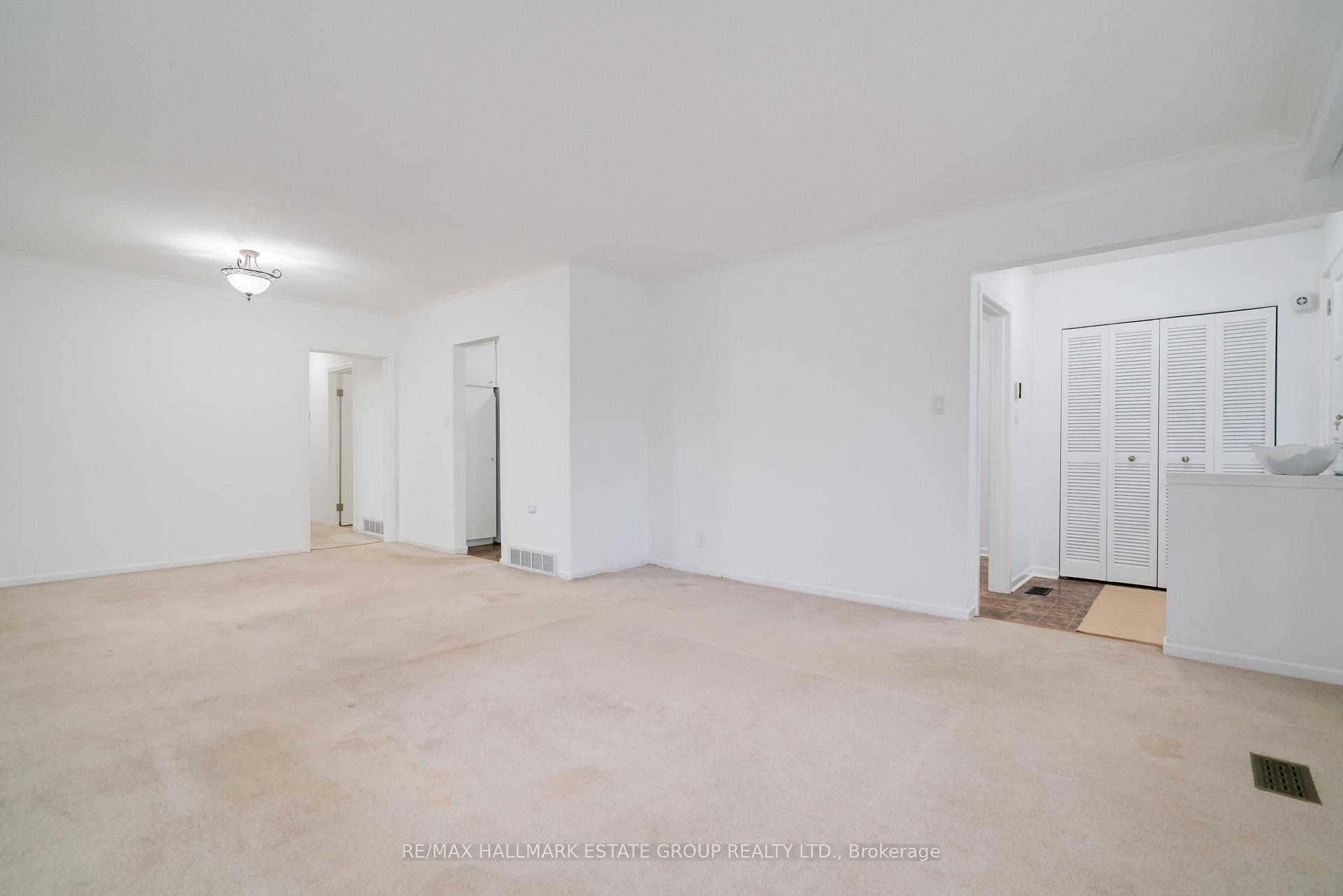 36 Castor Cres, Toronto, ON M1G3R2 | 3 Bedroom 2 Bathroom Detached House | Image 11