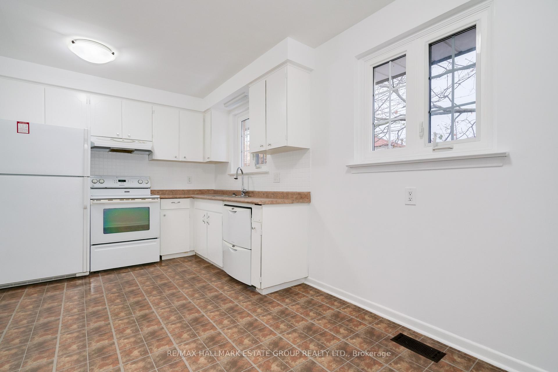 36 Castor Cres, Toronto, ON M1G3R2 | 3 Bedroom 2 Bathroom Detached House | Image 13