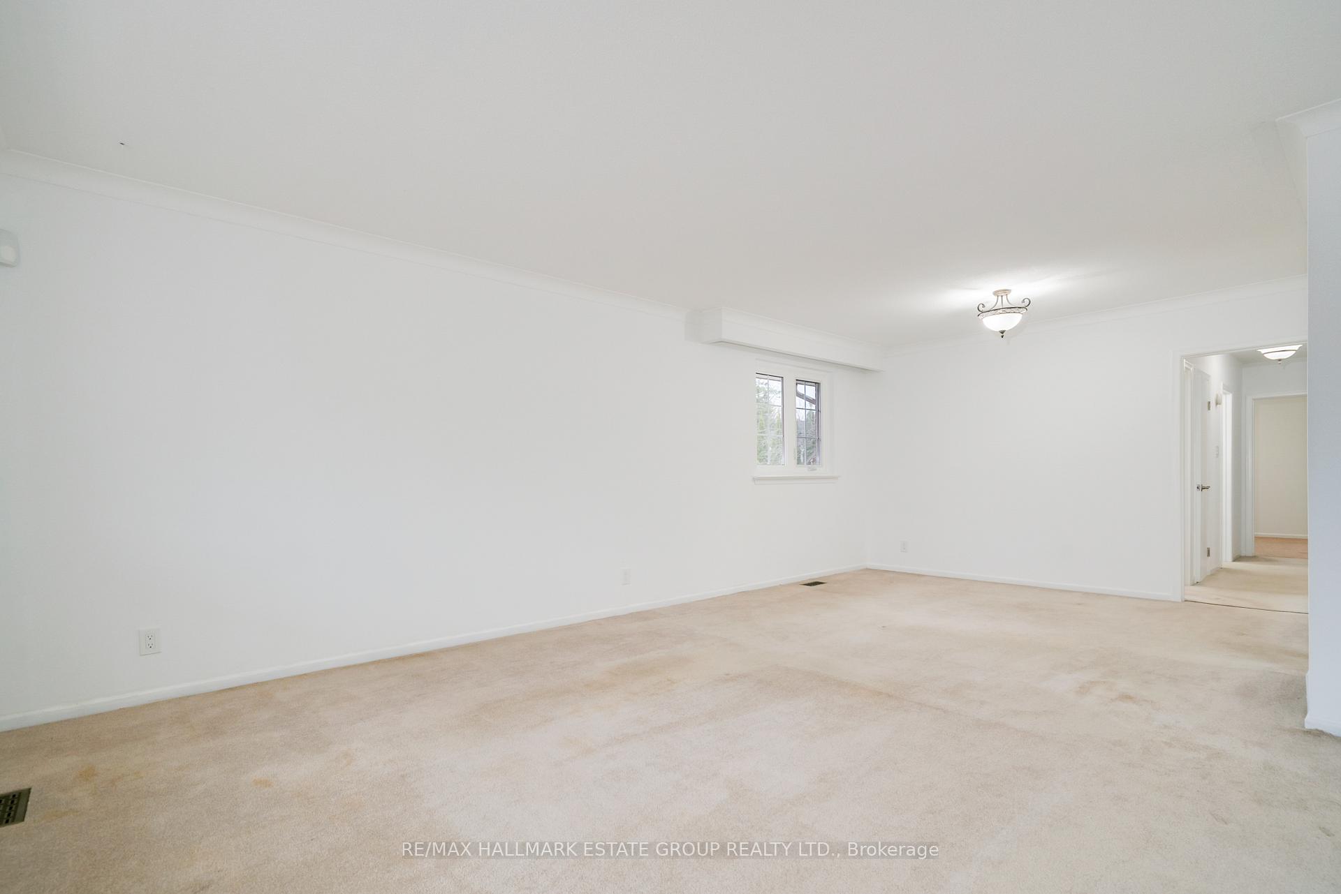 36 Castor Cres, Toronto, ON M1G3R2 | 3 Bedroom 2 Bathroom Detached House | Image 5