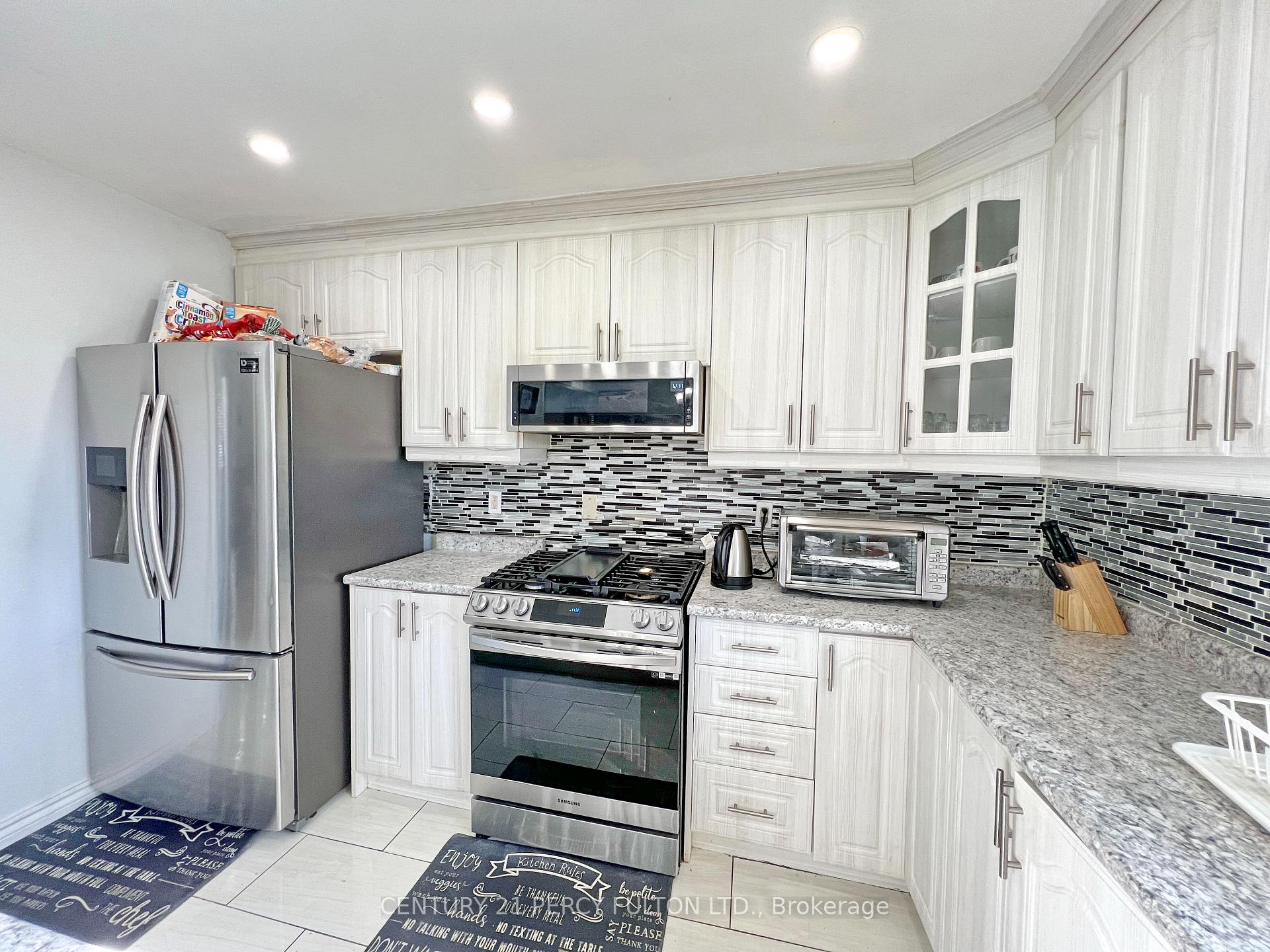 107 Seminole Ave, Toronto, ON M1J1N8 | 3 Bedroom 2 Bathroom Detached House | Image 6