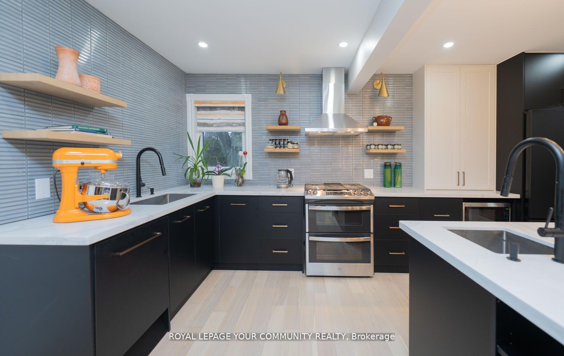 124 Manse Rd, Toronto, ON M1E3V1 | 4 Bedroom 5 Bathroom Detached House | Image 3