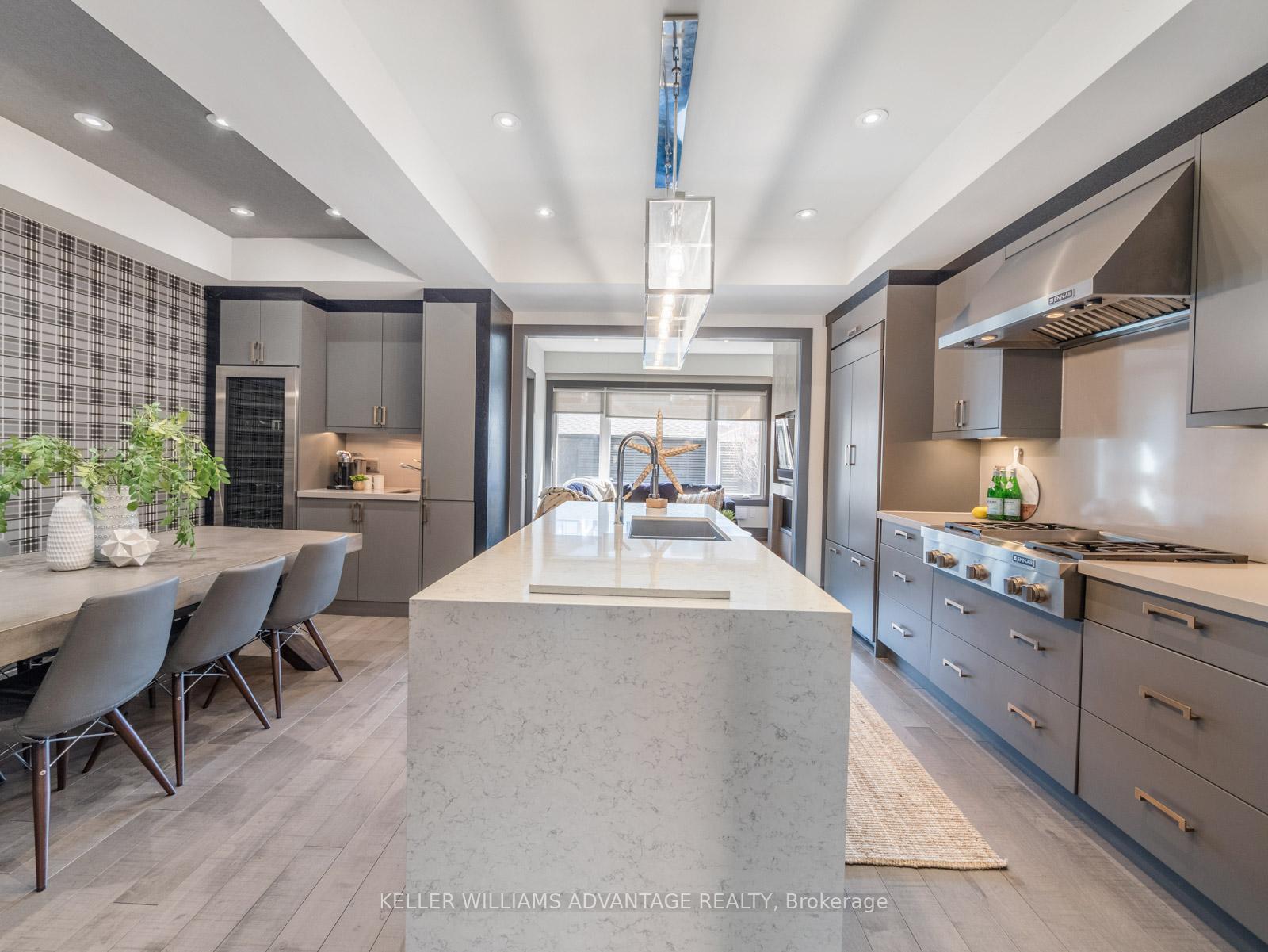 25 Winners Circ, Toronto, ON M4L3Y7 | 3 Bedroom 4 Bathroom Detached House | Image 8