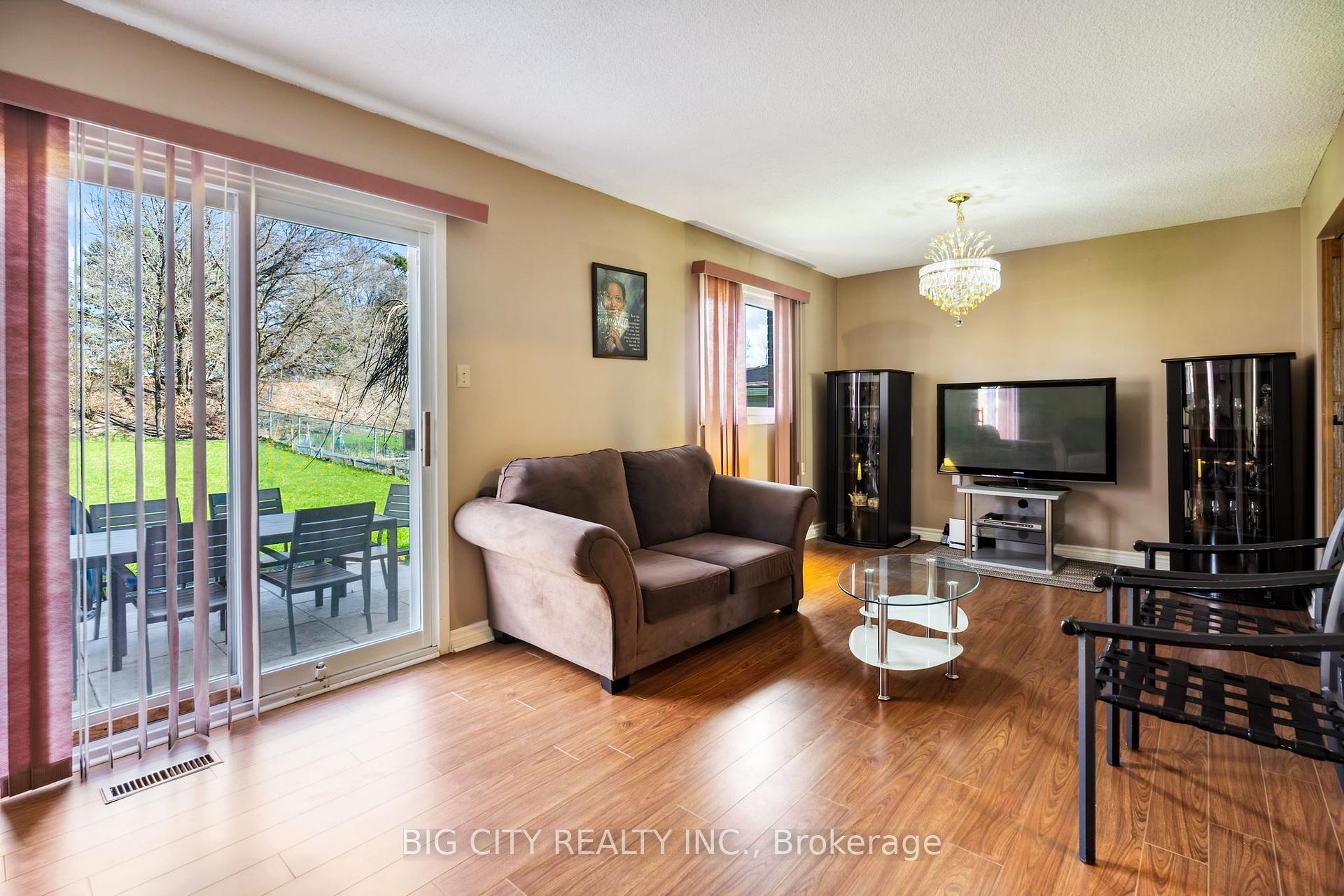 193 John Tabor Tr, Toronto, ON M1B2R3 | 3 Bedroom 2 Bathroom Detached House | Image 12