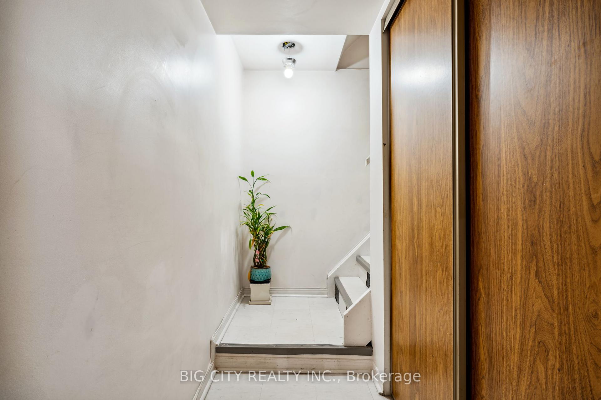 193 John Tabor Tr, Toronto, ON M1B2R3 | 3 Bedroom 2 Bathroom Detached House | Image 24