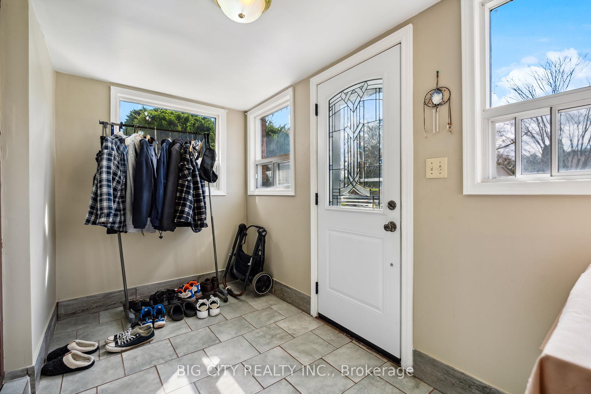 193 John Tabor Tr, Toronto, ON M1B2R3 | 3 Bedroom 2 Bathroom Detached House | Image 5