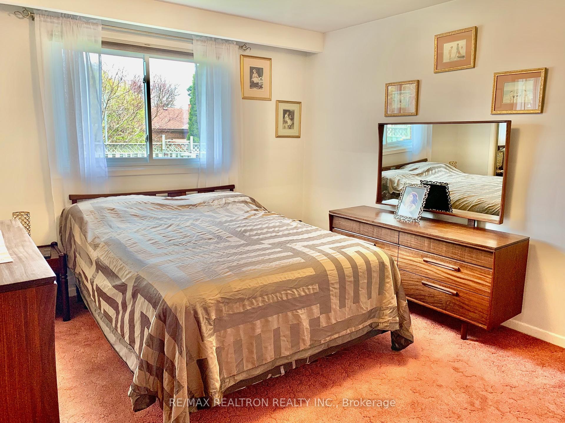 429 Brimorton Dr, Toronto, ON M1H2E4 | 3 Bedroom 2 Bathroom Detached House | Image 7