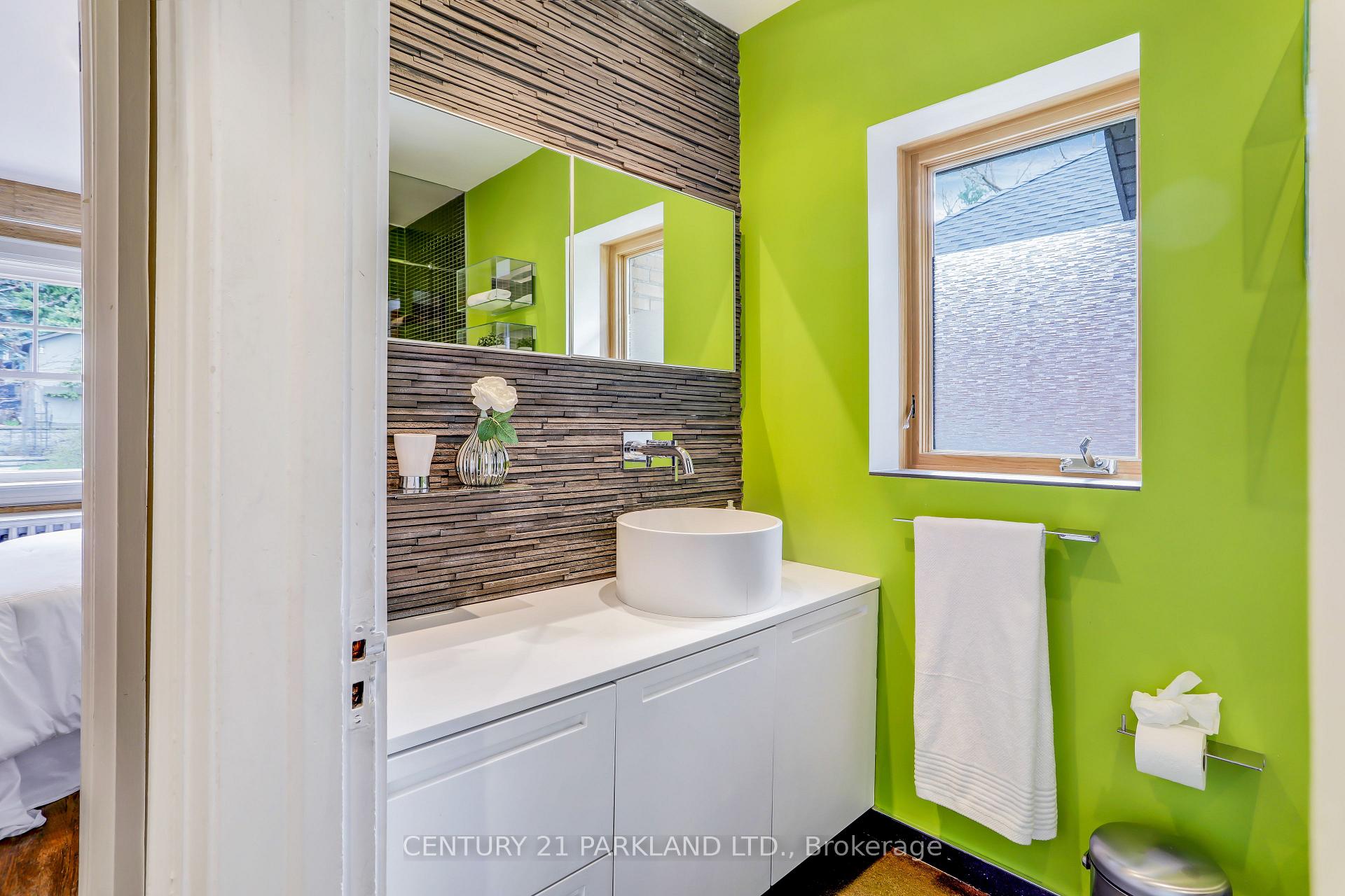 45 Pine Cres, Toronto, ON M4E1L3 | 3 Bedroom 2 Bathroom Detached House | Image 14