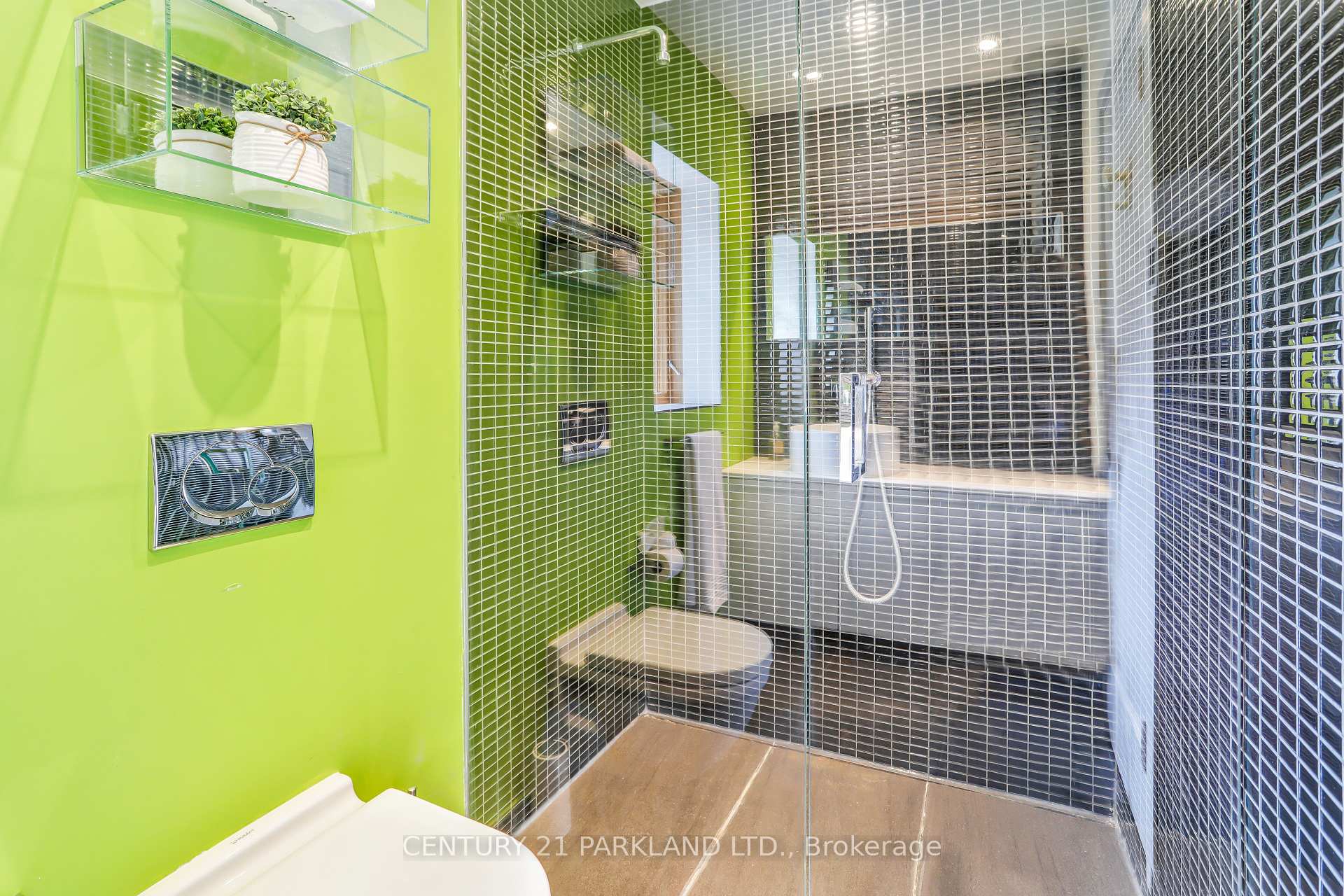 45 Pine Cres, Toronto, ON M4E1L3 | 3 Bedroom 2 Bathroom Detached House | Image 15